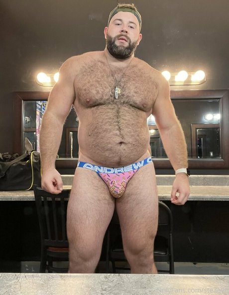 ste3evn schöne nackt bild