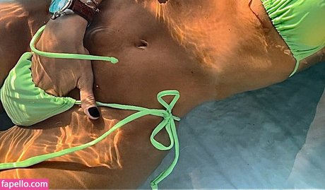 nacktstrip onlyfans nackt schöne bild