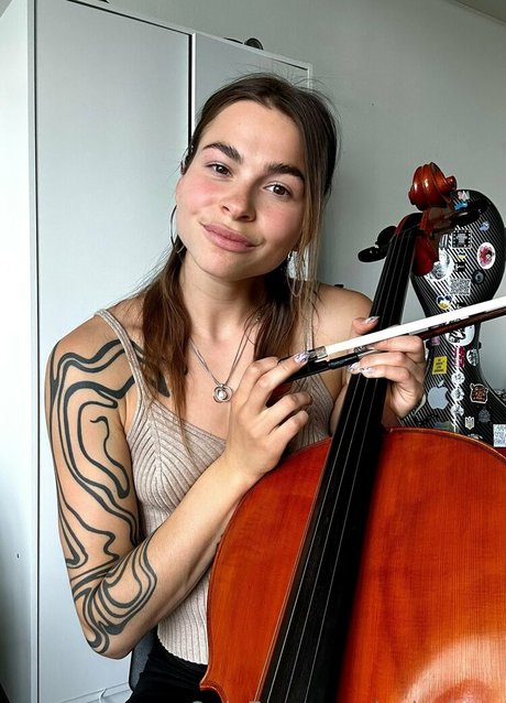 poly luna nackt kostenlose foto