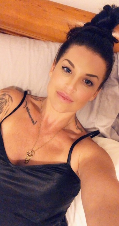 ellamaddison erwachsene nacktheit bild