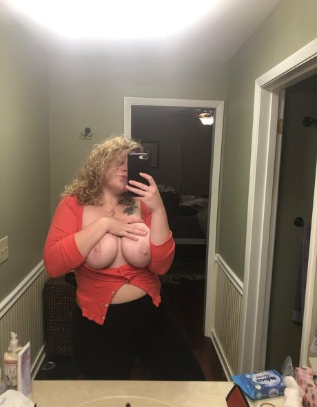 scorpiheauxx nackt hübsche foto