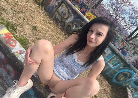 dünne schwarze teenager-onlyfans erwachsene freie bilder