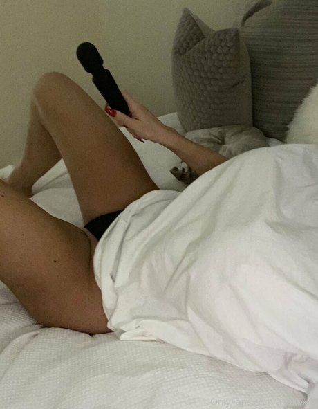 asiatische teen pussy onlyfans nackten fotos