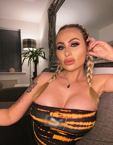 asiatische teen pussy onlyfans perfekte schöne fotos