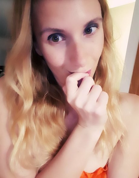 ellyedelweiss erotische akt bild