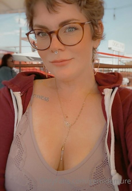 heiße blonde onlyfans nacktheit xxx galerien