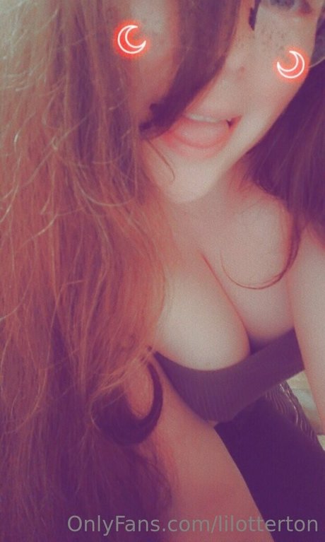 dreier asiatische onlyfans exklusive nackt foto