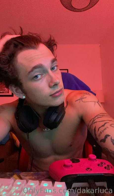 dünne schwarze teenager-onlyfans xxx top bild