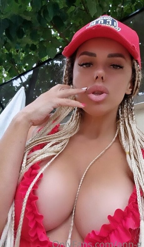 Ann G kunst nackt archiv