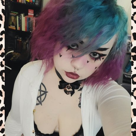 _Midna Moth_ exklusive galerien