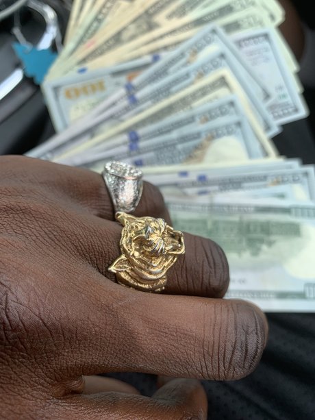 Petty bloko porno xxx bild