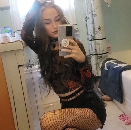 _minimarsha_ nackt xxx archiv