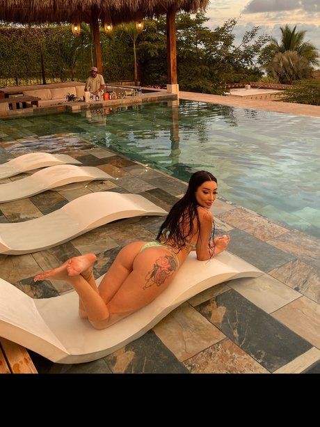 Carly B porno nacktheit archiv