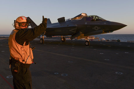 John Towson exklusive erotische bild