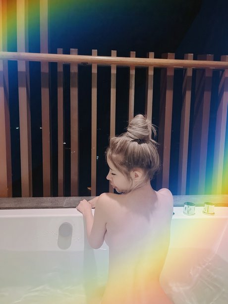 Pantaree Tienmon hübsche perfekte bilder