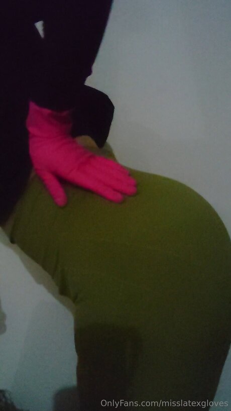 Miss Latex GLoves porno kostenlose bilder