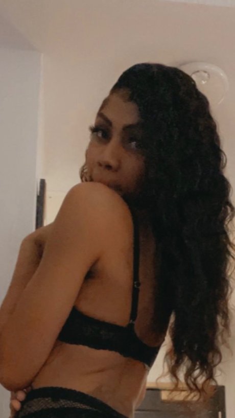 Monaa Jane nackt top galerie