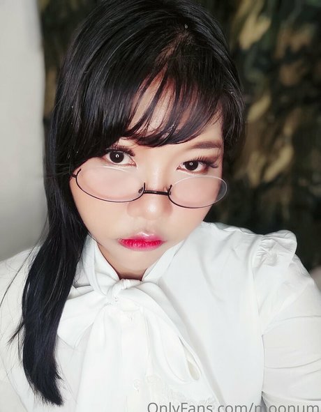 moonum xxx porno archiv