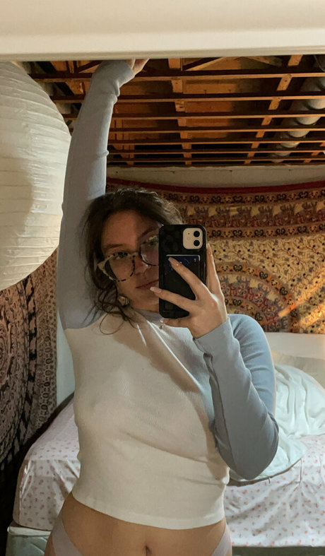 ella enchanted2 pornostar top foto