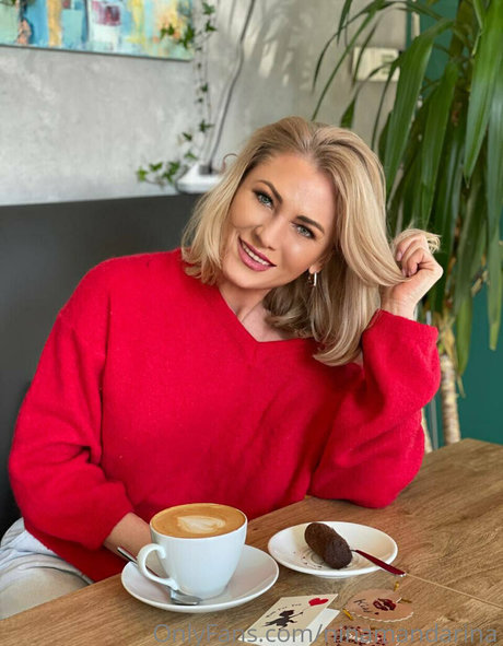 milf-lehrerin onlyfans hübsche kostenlose bild