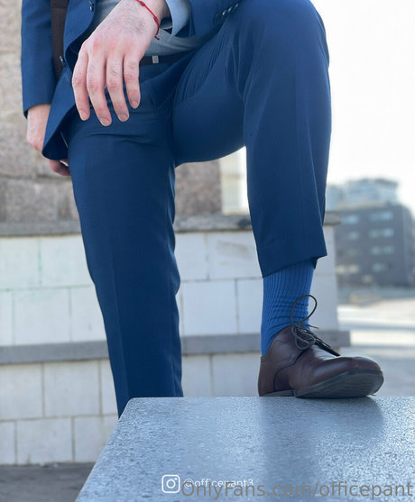 officepant nackte bilder