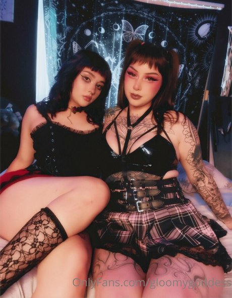 gloomygoddess pornostar schöne fotos
