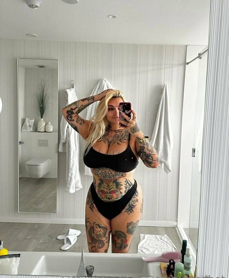 stupiderandhotter top erotische archiv