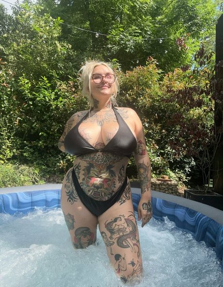 stupiderandhotter porno erwachsene galerie