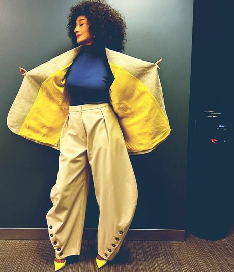 zierliche brünette nur fans xxx sexy archiv