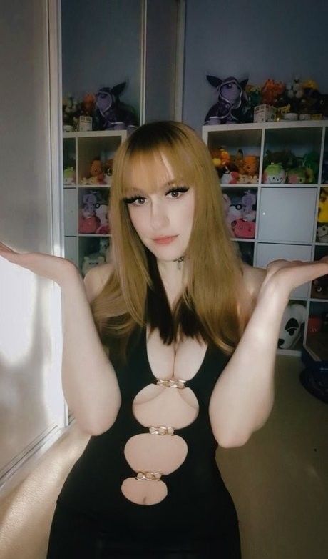 RaeRaeSenpai porno erotische galerie