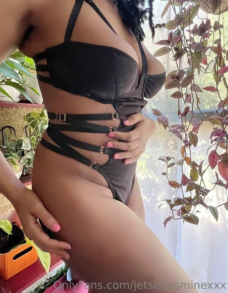 Jet Setting Jasmine hd top archiv