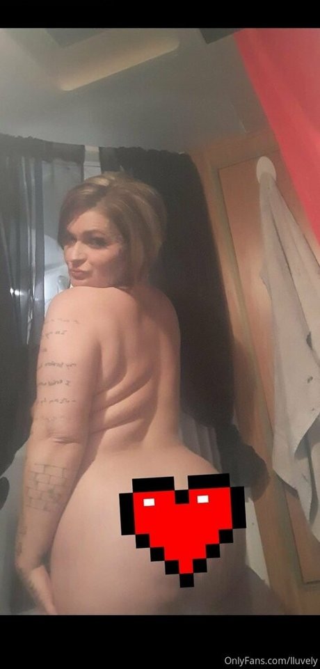 zierliche brünette nur fans freie nackte bild