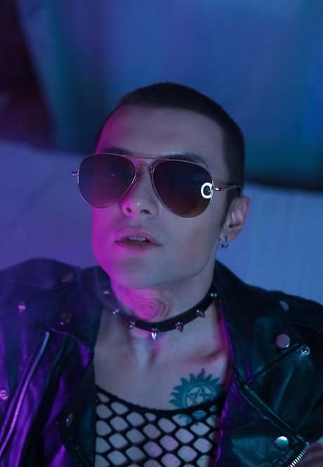 everybery ftm vip top nackt foto