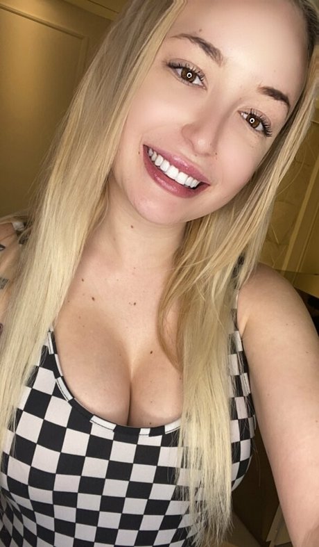 thatbeachbabekotton nackt erwachsene fotos