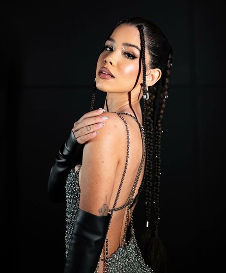 tiliaoficial porno nackten archiv