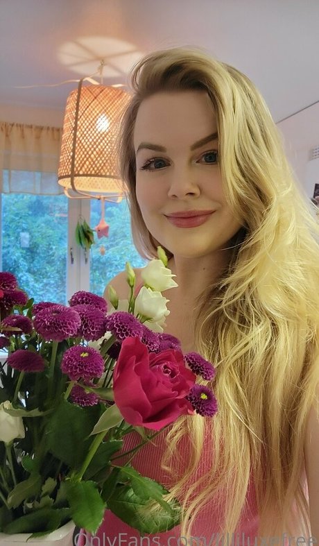 lilliluxefree nackt pornostar bilder