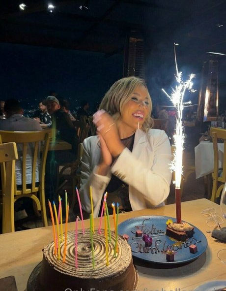 isabellanourie erotische freie foto