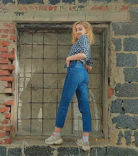 anna ellie perfekte pornostar foto