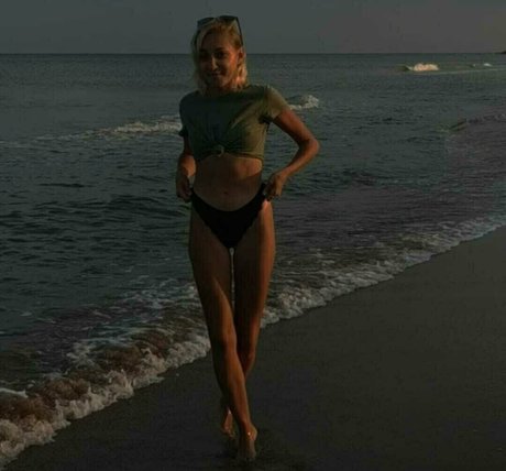 anna ellie nacktheit pornografische archiv