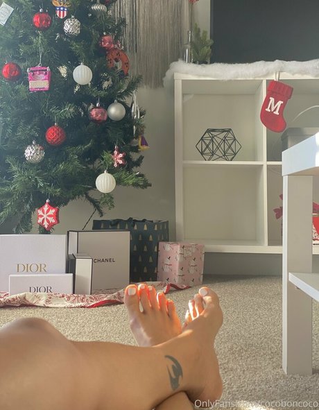 cocofreda hübsche nackte archiv