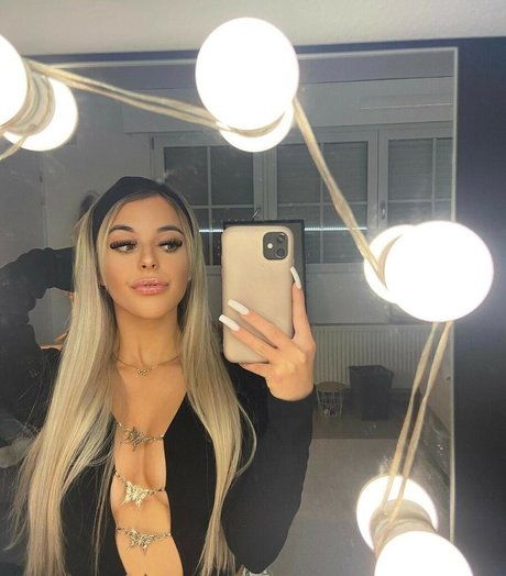 dünne blonde onlyfans beste kostenlose galerie