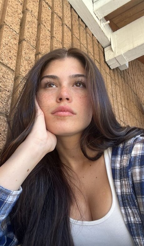 Dylan Conrique nackt hübsche bild