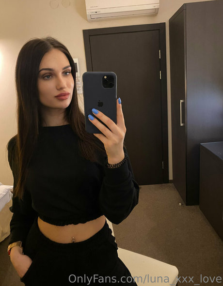 ebenholzlehrerin onlyfans kunst nette bilder