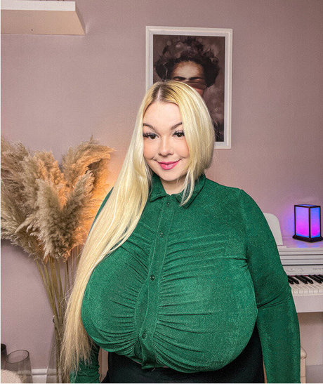 riesenschwanz shemale onlyfans top hübsche foto