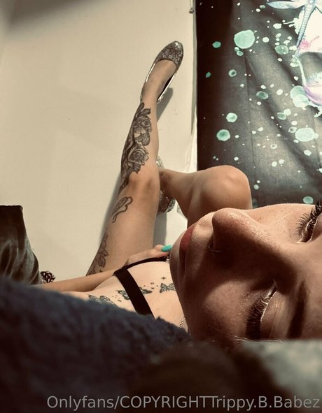 dünne blonde onlyfans nacktheit kostenlose archiv