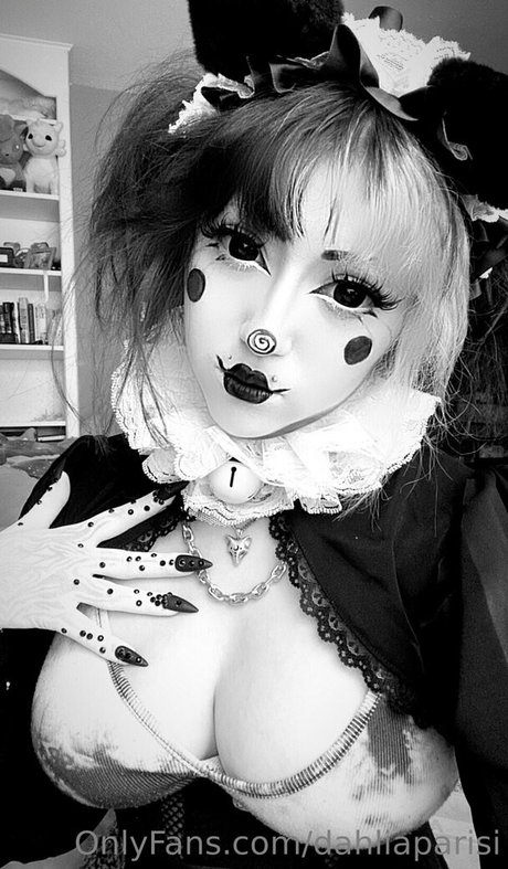 stiefschwester onlyfans nackt exklusive foto