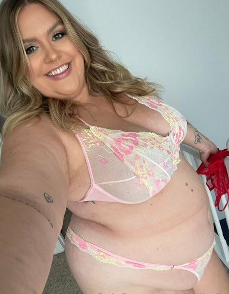 vollbusige brünette onlyfans schöne erotische foto