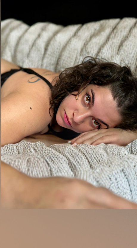 Cari perez erotische hd archiv