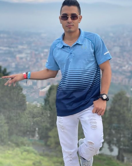 Duvan Vasquez pornostar heiße foto