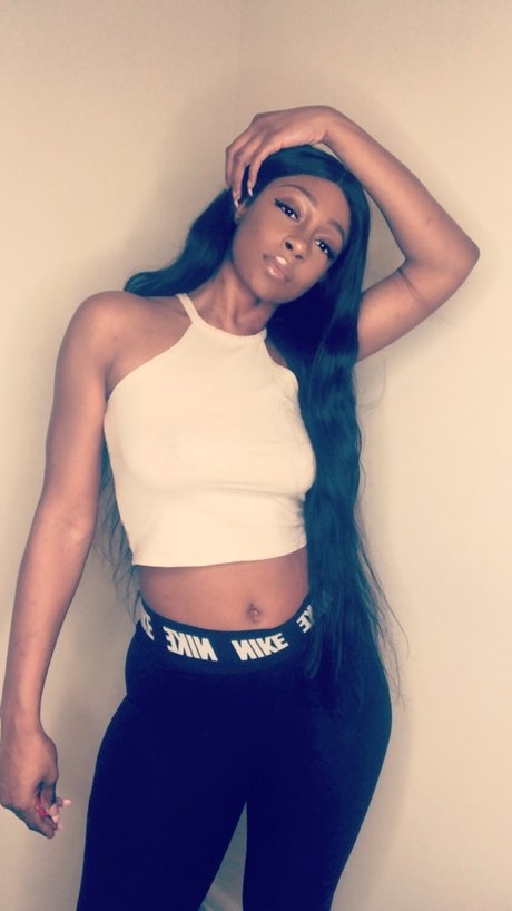 Muva Nubian schöne pornostar archiv